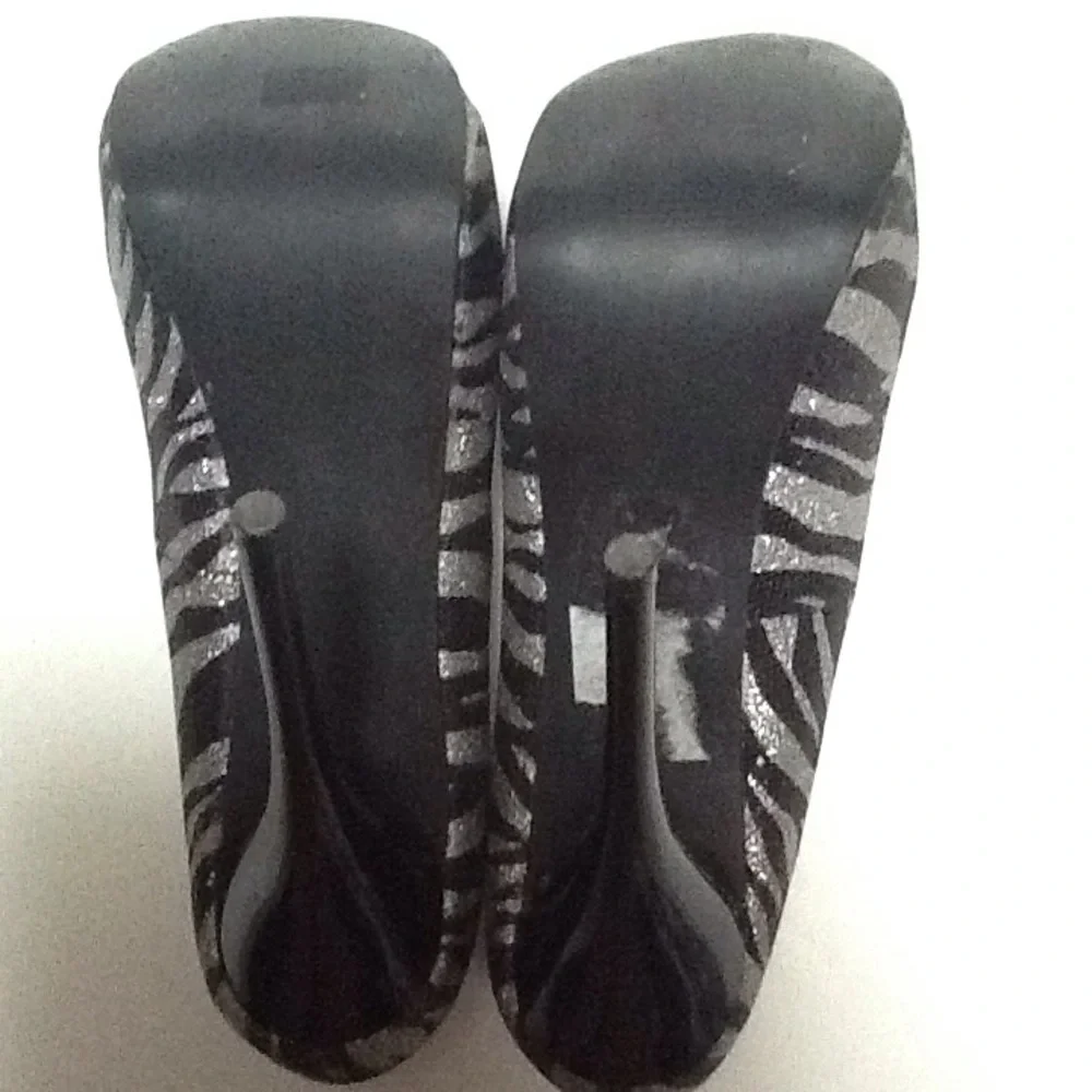 Charlotte Russe Silver Black Zebra‎ Platfor…